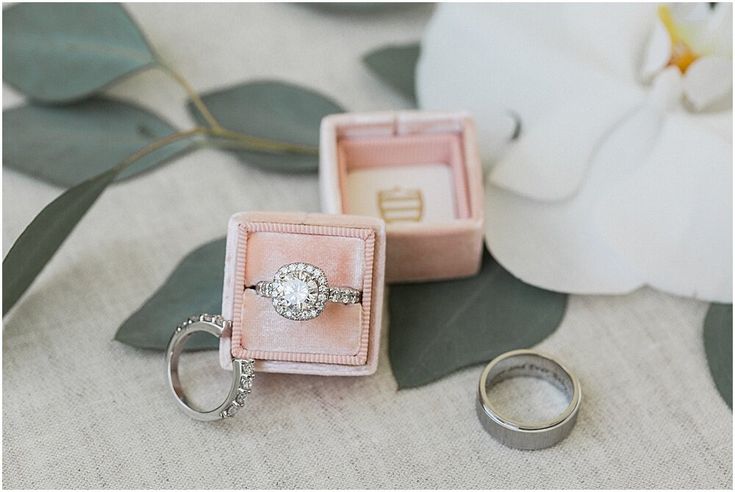 High Set vs. Low Set Engagement Rings: Pros and Cons Unveiled - MaxM